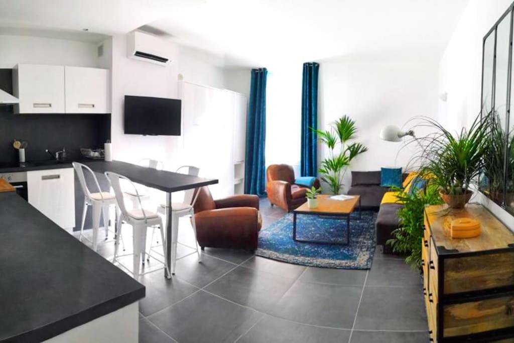Beautifully Bright Apartment In Old Town Saint-Tropez Dış mekan fotoğraf